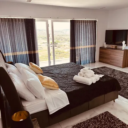 Miguel Golden Sands Manikata Villa Mellieħa